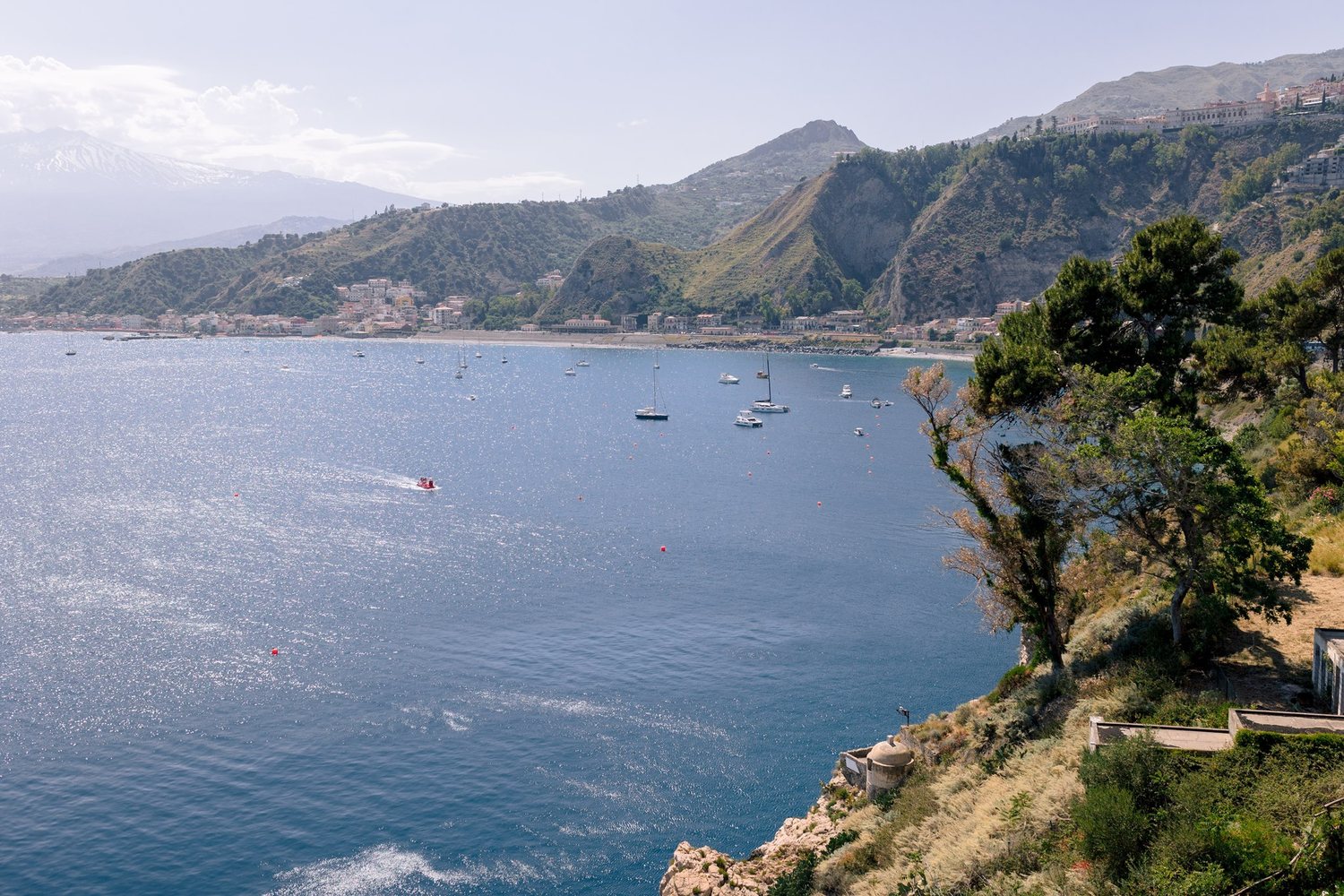 The bay below Taormina