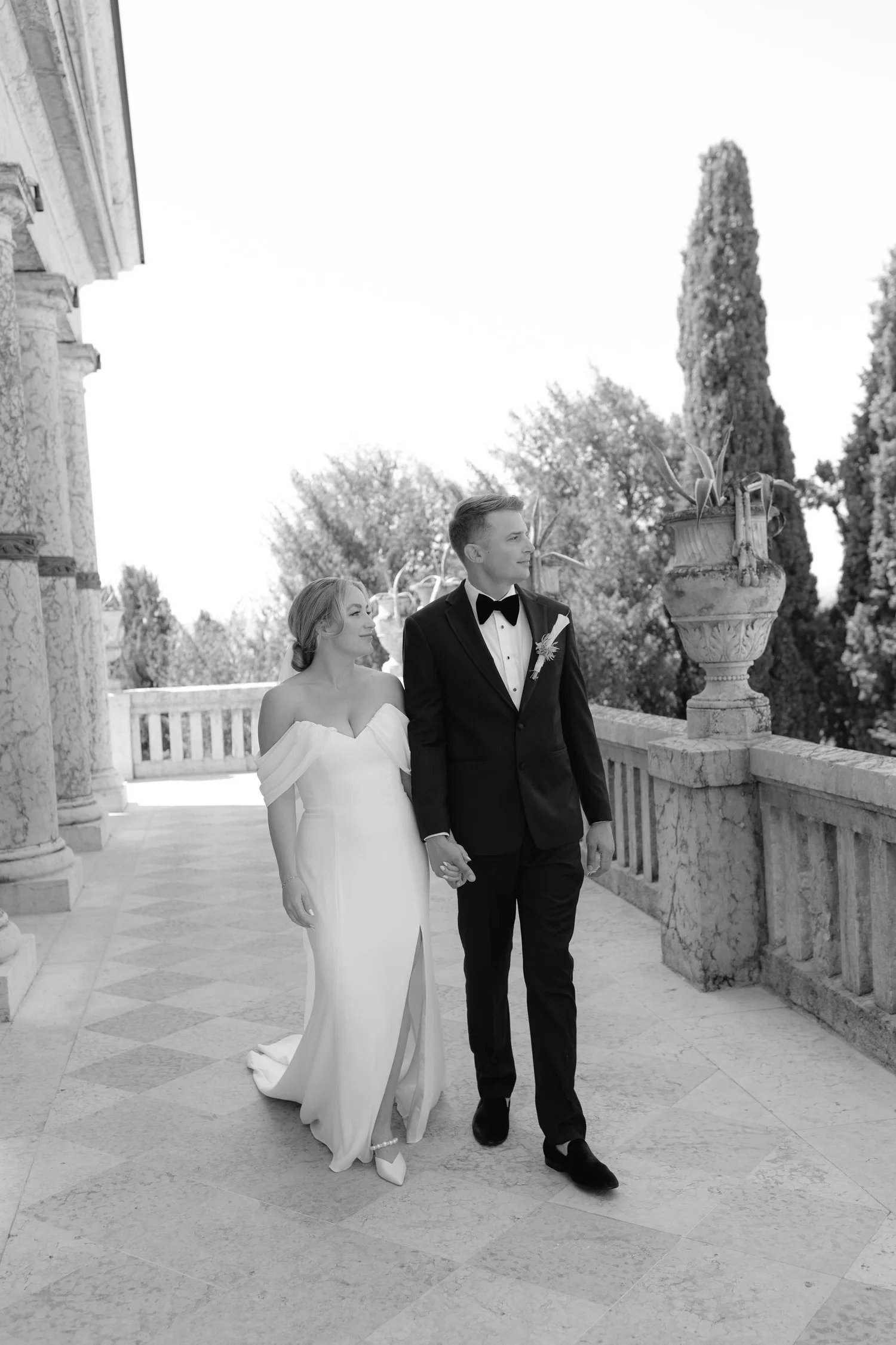 A lakeshore villa, just for the two of you — already designed elopement in Italy