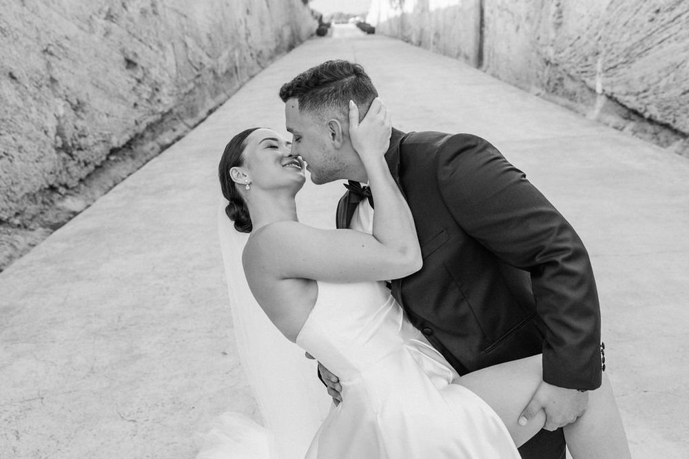 Cliffside vows and dinner on the beach — already designed elopement in Spain