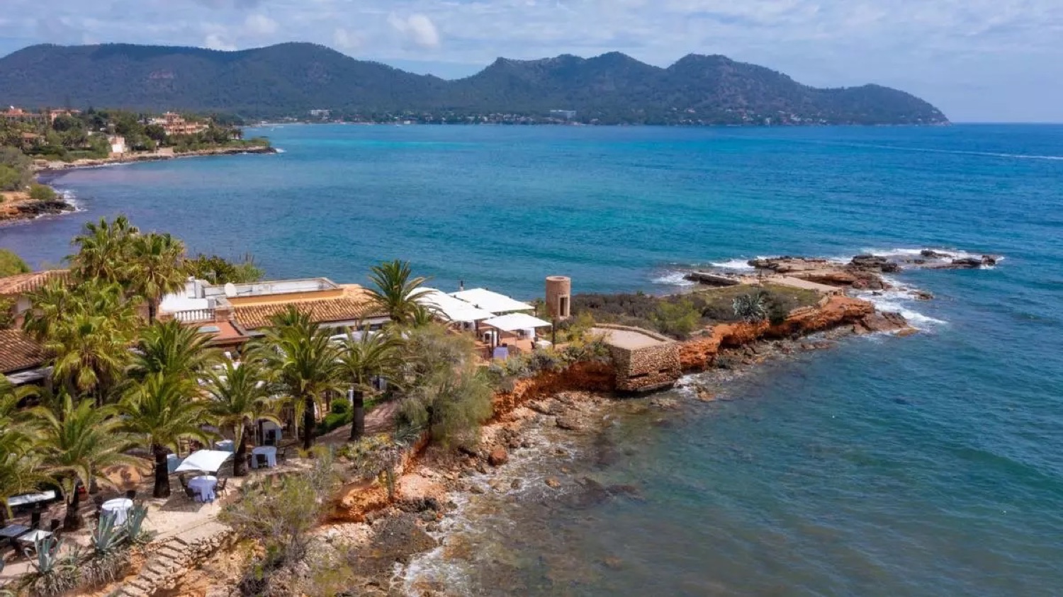 Restaurant Sa Punta and the rocky coast of Mallorca seen from above